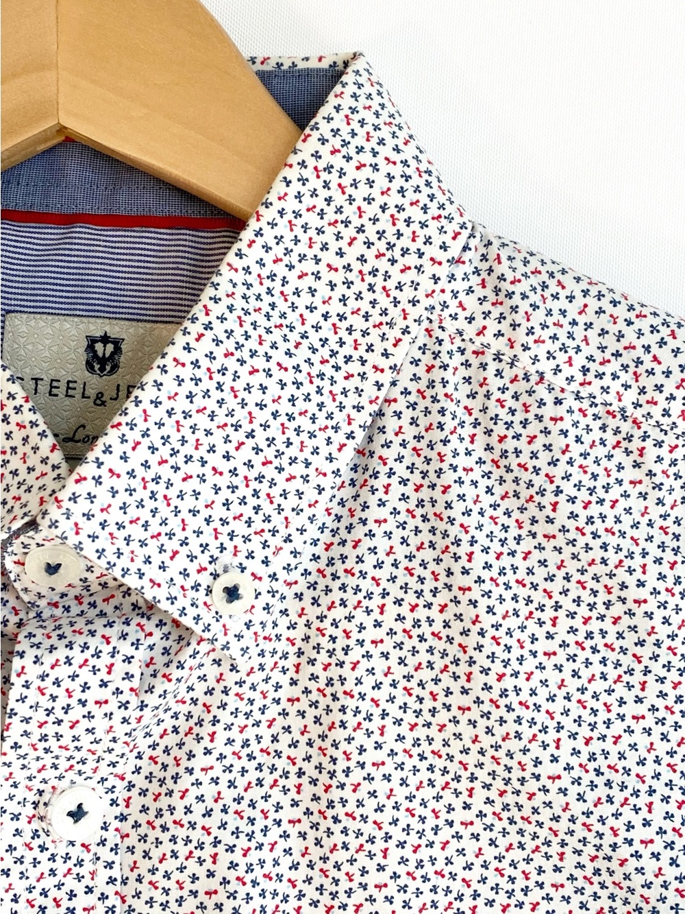 Steel & Jelly Men’s Medium Clover Print Button Down Shirt Patriotic EUC